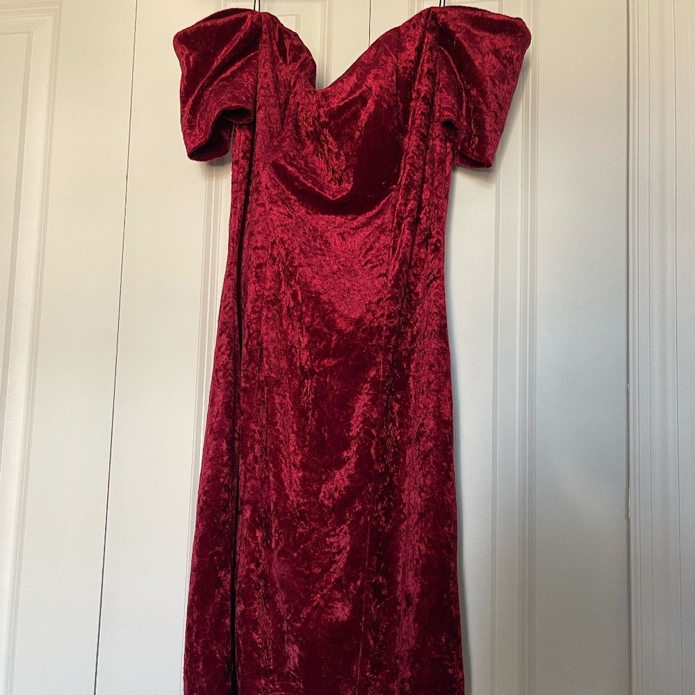 All That Jazz Vintage 90s Burgundy Crushed Velvet Off Shoulder Gown Large